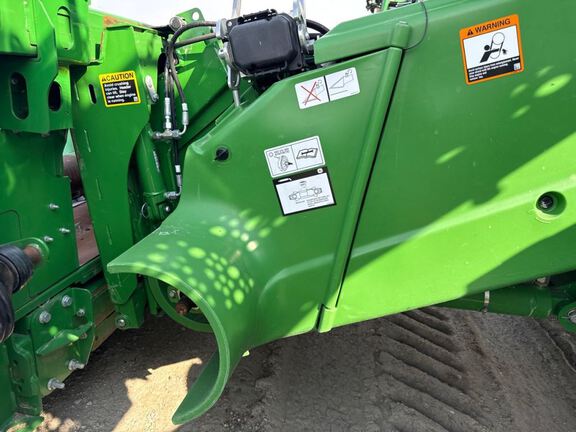 2024 John Deere S780 Combine