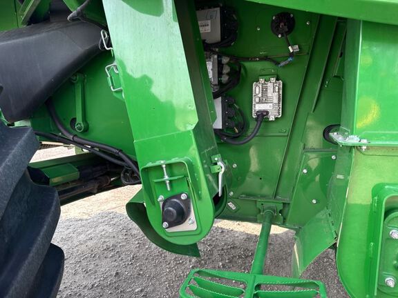 2024 John Deere S780 Combine