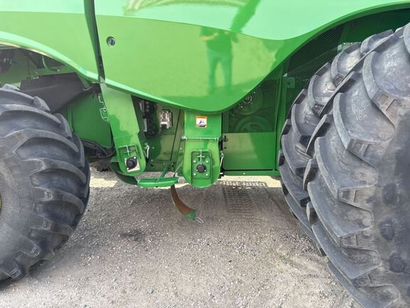 2024 John Deere S780 Combine