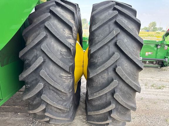 2024 John Deere S780 Combine
