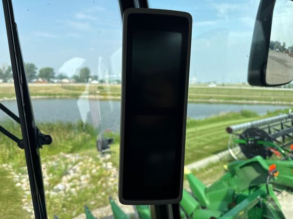 2024 John Deere S780 Combine