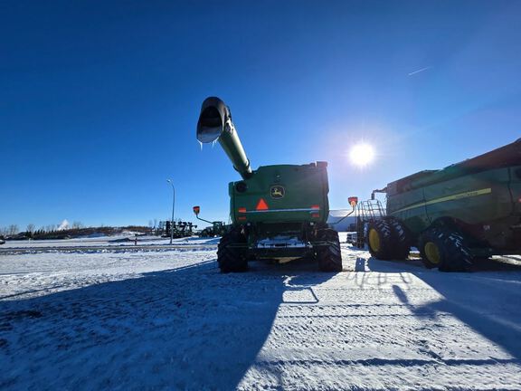 2024 John Deere S780 Combine
