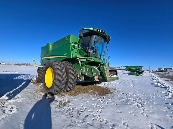 2024 John Deere S780 Combine
