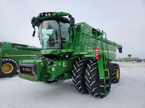 2024 John Deere S780 Combine