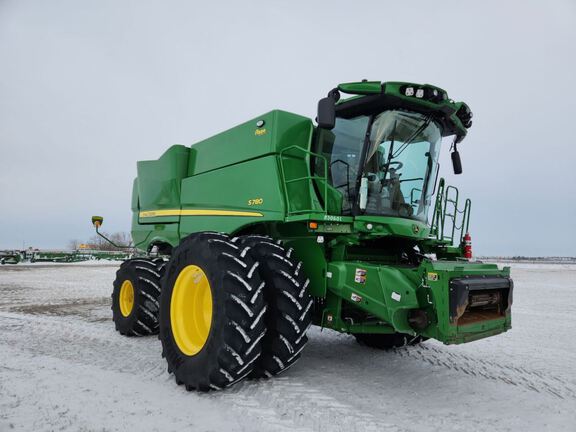 2024 John Deere S780 Combine