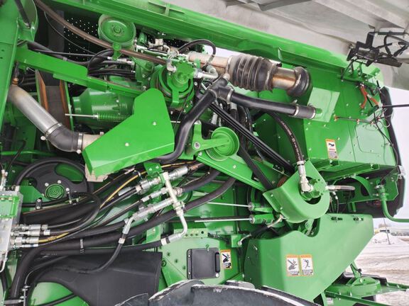 2024 John Deere S780 Combine