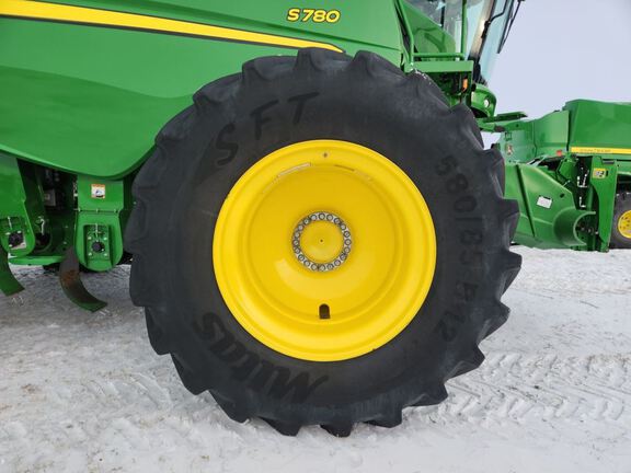 2024 John Deere S780 Combine