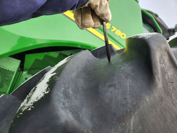 2024 John Deere S780 Combine