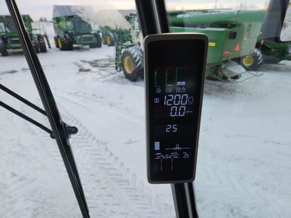 2024 John Deere S780 Combine