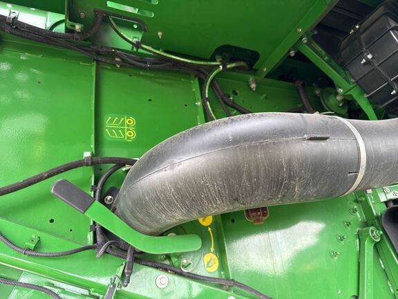 2024 John Deere S780 Combine