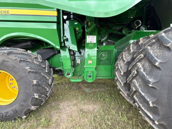 2024 John Deere S780 Combine