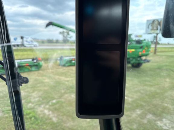2024 John Deere S780 Combine