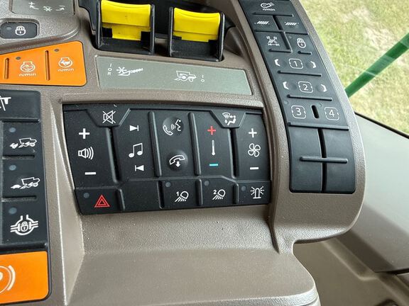 2024 John Deere S780 Combine