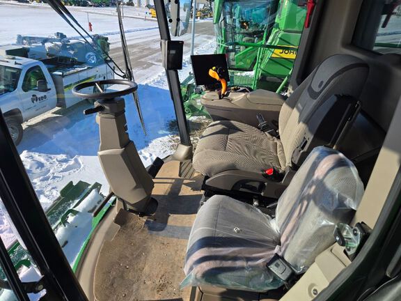 2025 John Deere S7 700 Combine