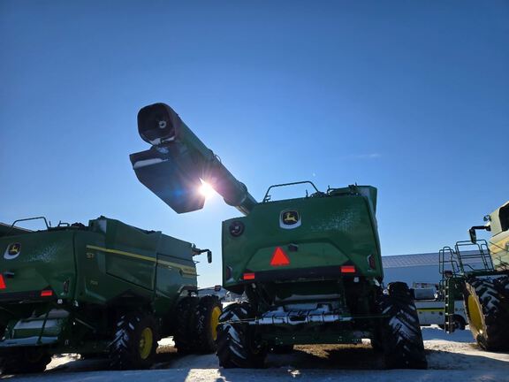 2025 John Deere S7 800 Combine