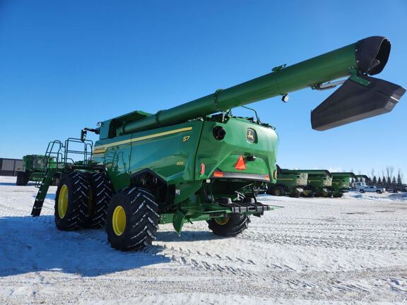 2025 John Deere S7 800 Combine