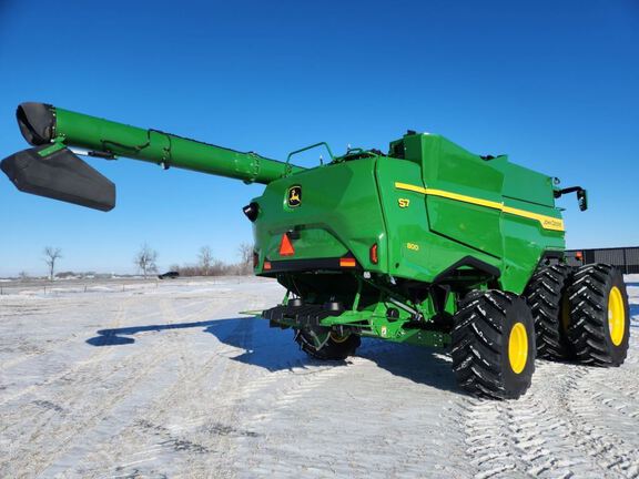 2025 John Deere S7 800 Combine