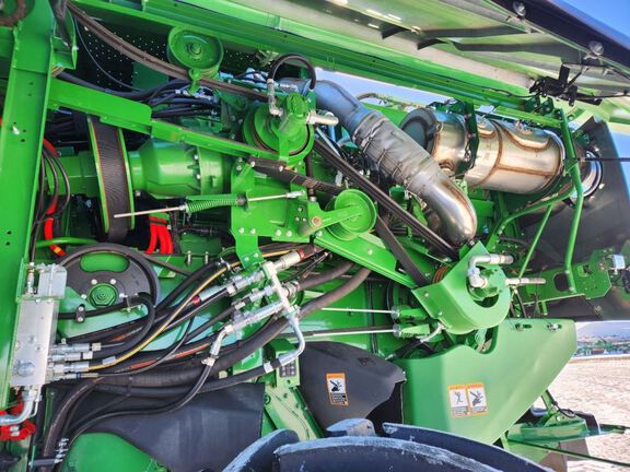 2025 John Deere S7 800 Combine