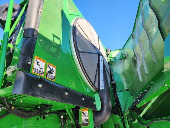2025 John Deere S7 800 Combine