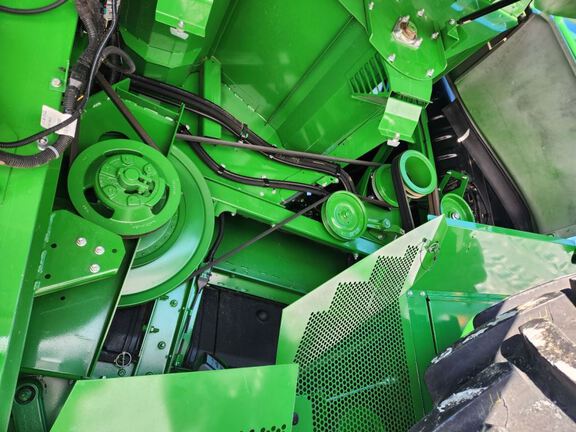 2025 John Deere S7 800 Combine