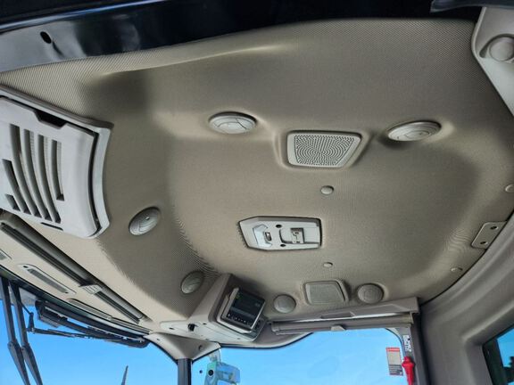 2025 John Deere S7 800 Combine