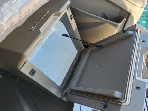 2025 John Deere S7 800 Combine