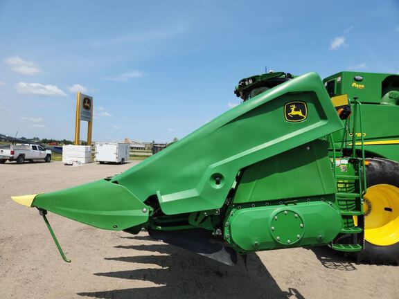 2024 John Deere C18R Header Corn Head