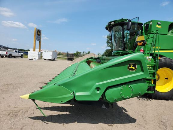 2024 John Deere C18R Header Corn Head