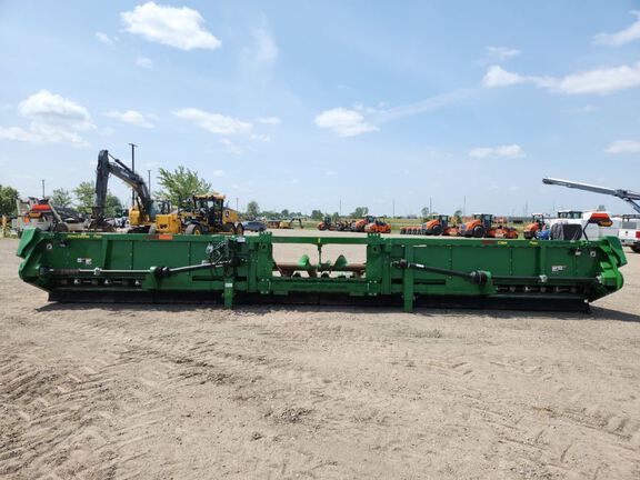 2024 John Deere C18R Header Corn Head