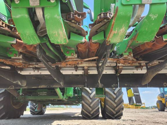 2024 John Deere C18R Header Corn Head