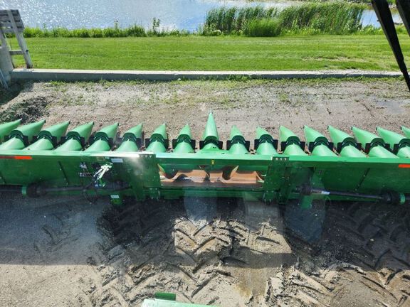 2024 John Deere C18R Header Corn Head