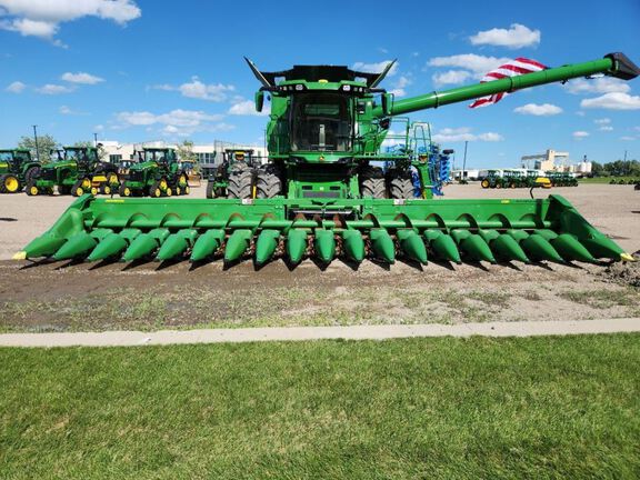 2024 John Deere C18R Header Corn Head