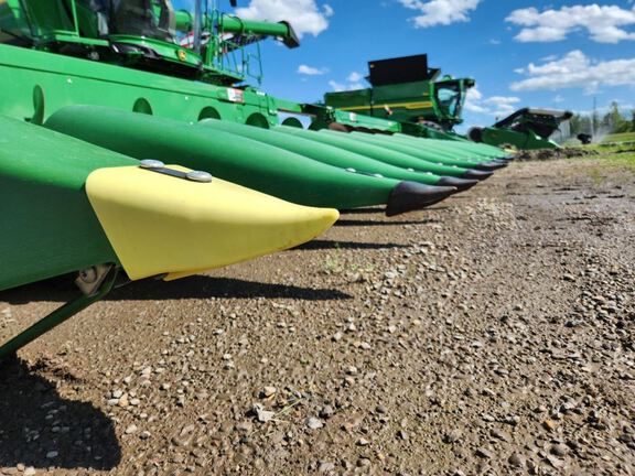 2024 John Deere C18R Header Corn Head
