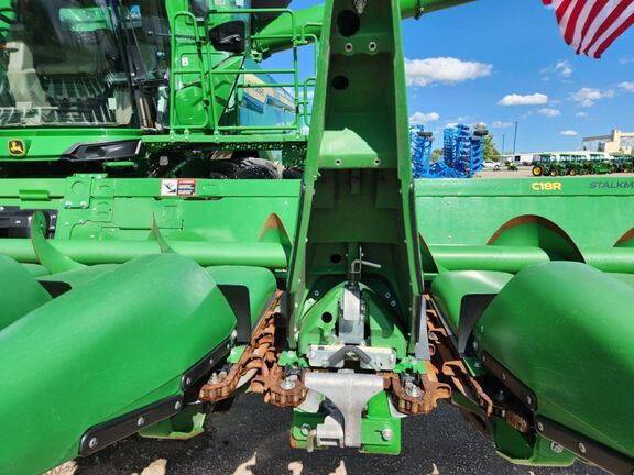 2024 John Deere C18R Header Corn Head