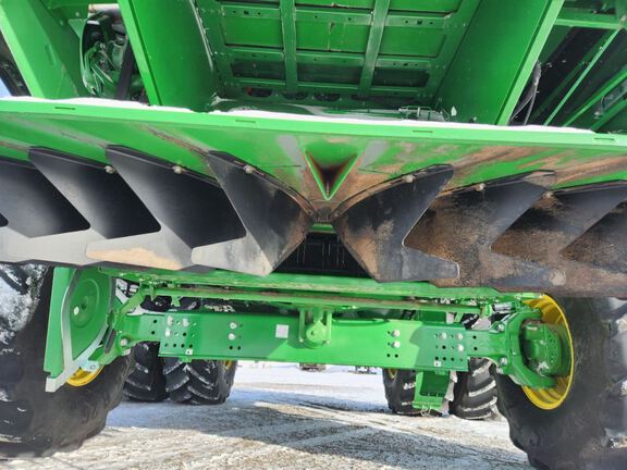 2025 John Deere S7 800 Combine