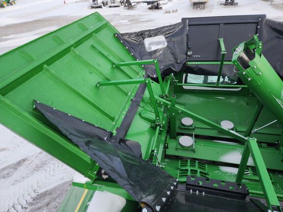 2025 John Deere S7 800 Combine