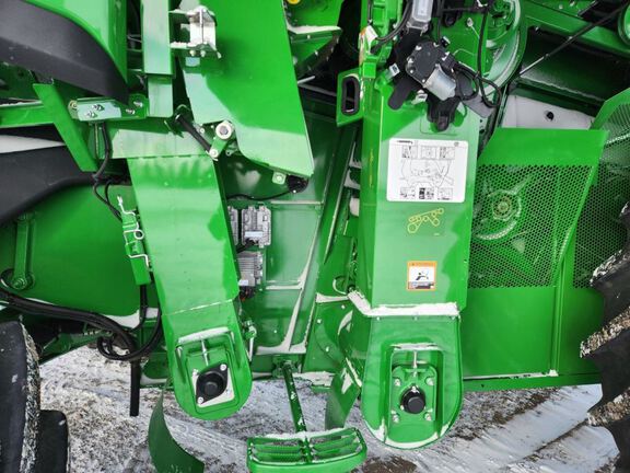 2025 John Deere S7 800 Combine