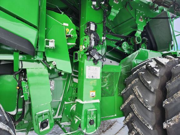 2025 John Deere S7 800 Combine