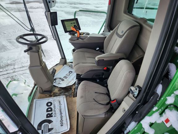 2025 John Deere S7 800 Combine