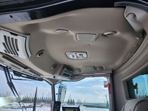 2025 John Deere S7 800 Combine