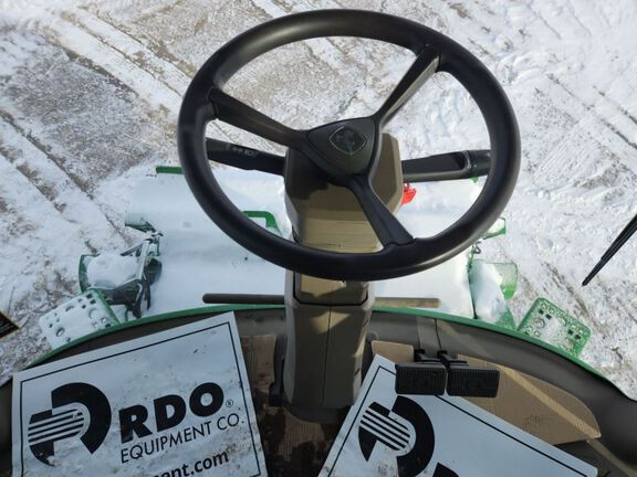 2025 John Deere S7 800 Combine