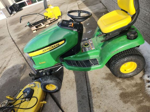 2013 John Deere X300 Garden Tractor