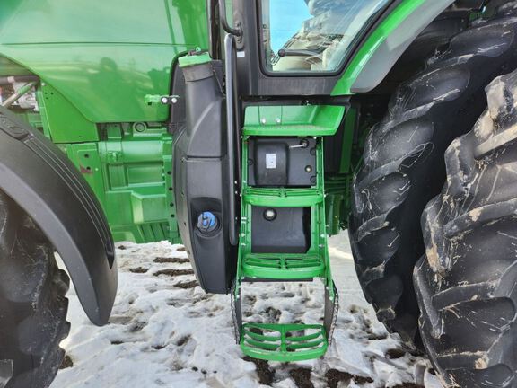 2016 John Deere 8295R Tractor
