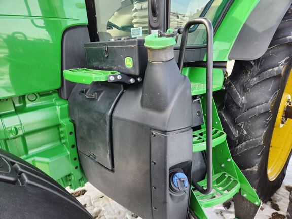 2016 John Deere 8295R Tractor