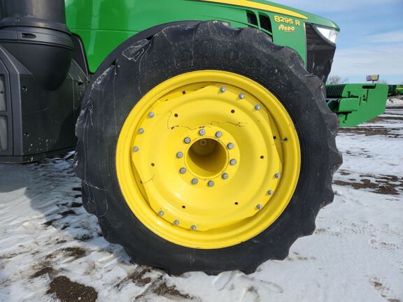 2016 John Deere 8295R Tractor