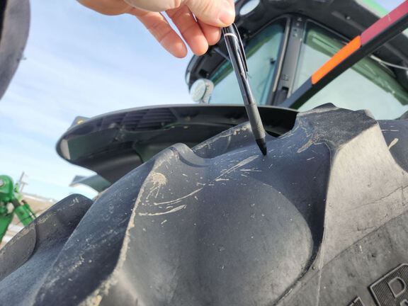 2016 John Deere 8295R Tractor