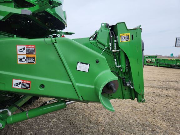 2024 John Deere S780 Combine
