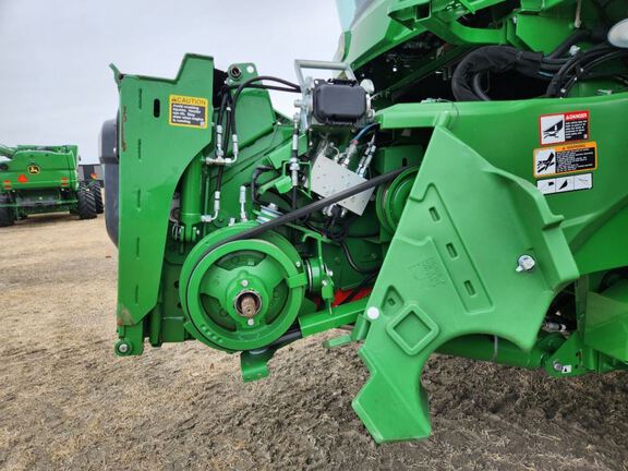 2024 John Deere S780 Combine