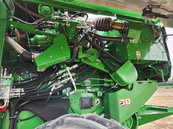 2024 John Deere S780 Combine