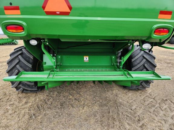 2024 John Deere S780 Combine